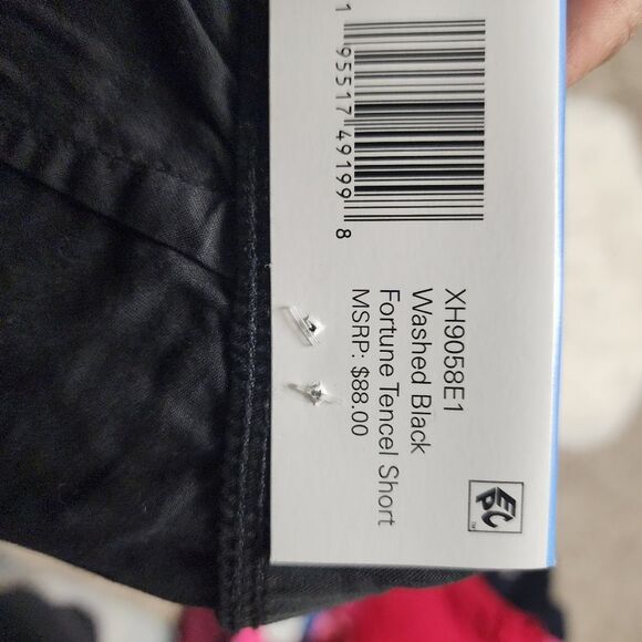 Social standard by sanctuary Fortune technical short Women's NWT - Picture 4 of 5